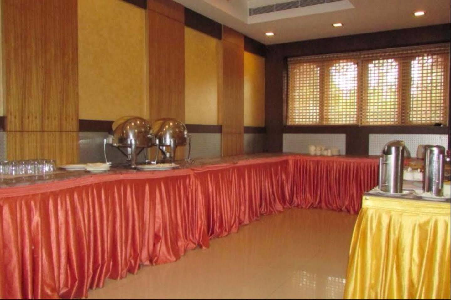 Hotel Hill View Kochi Exterior foto
